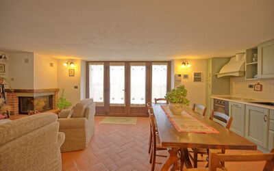 Villa Farneta: Dining Room, Kitchen, Living Room