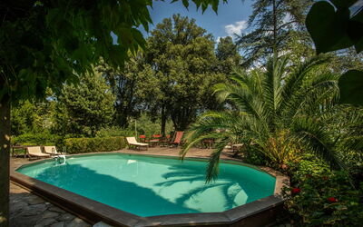 Villa Pedone: Buitenshuis, zwembad