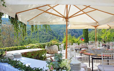 Villa San Nicolò: Balkon / terras / patio, Tuin