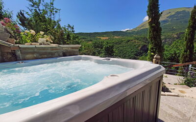 Villa San Nicolò: bubbelbad, Welzijn