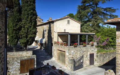 Villa Piazza della Fortezza: Building Exterior