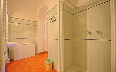 Villa Pietro: Bathroom