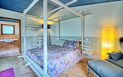 Villa Poggiospinoso: chambre à coucher