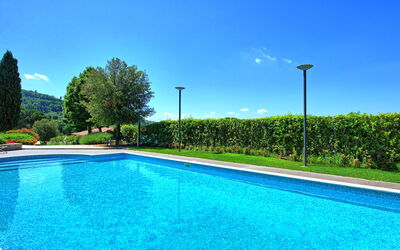 Casa White: all'aperto, Estate, Piscina