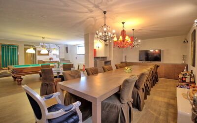 Casa White: Sala da pranzo, Soggiorno