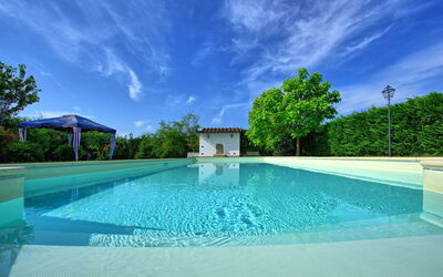 Casale Tiziano: Piscina