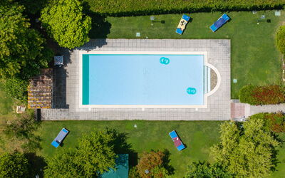 Casale Tiziano: Giardino, Piscina, Vista Panoramica
