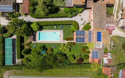 Casale Tiziano: Piscina, Vista Panoramica