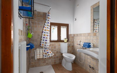 Casale Tiziano: Bagno