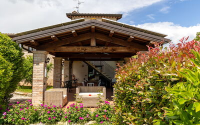 Casale Tiziano: all'aperto, Esterni