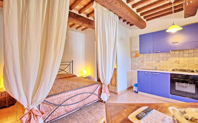 Casale Tiziano: Camera da letto, Cucina, Sala da pranzo