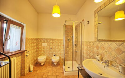 Casale Tiziano: Bagno