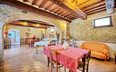 Casale Tiziano: Sala da pranzo, Soggiorno