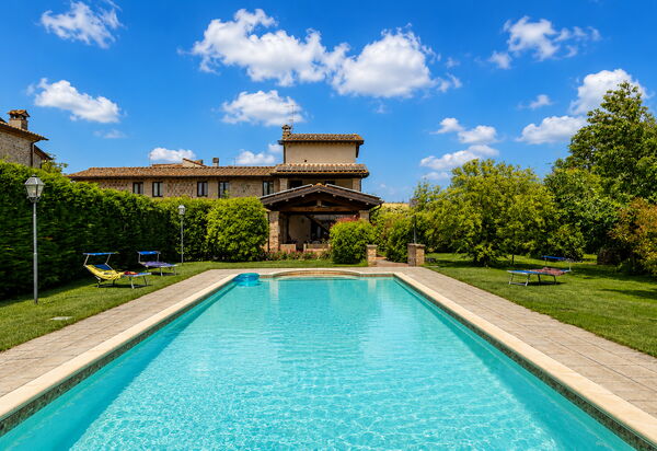 Casale Tiziano: Buitenkanten, Buitenshuis, Tuin, zwembad