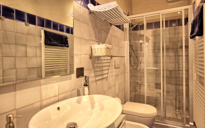 Villa Sonia: Badkamer