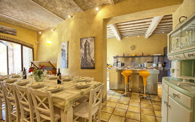 Villa Sonia: Keuken, Lunchroom