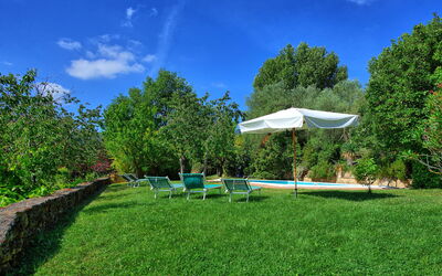 Villa Sarteano: Giardino