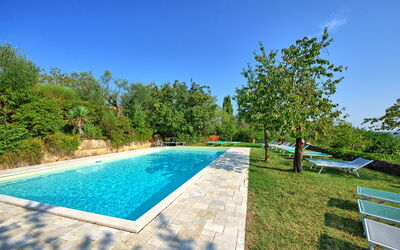 Villa Sarteano: Piscina