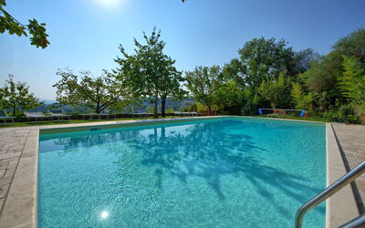 Villa Sarteano: Piscina