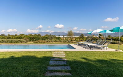 Villa dei Vini: Buitenshuis, Tuin, zwembad