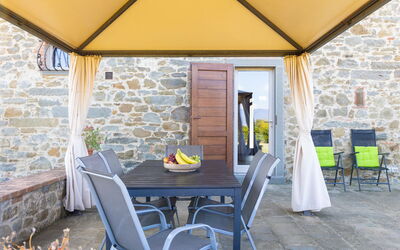 Villa dei Vini: Balkon / terras / patio, Buitenshuis