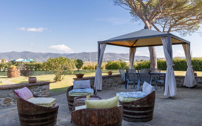 Villa dei Vini: Balkon / terras / patio, Buitenshuis