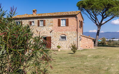 Villa dei Vini: Buitenkanten, Buitenshuis, Tuin