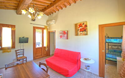 Villa Roberto: Dining Room, Living Room