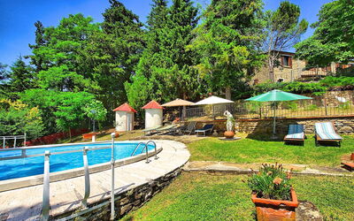 Villa Luciano: Giardino, Piscina