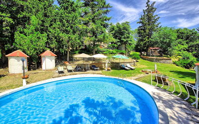 Villa Luciano: Giardino, Piscina