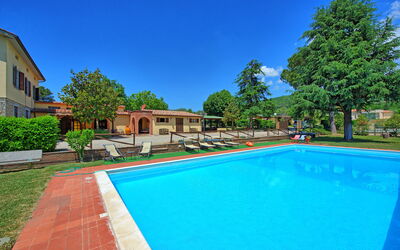 Zeffiro: Zomer, zwembad