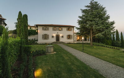 Villa Pietramarina: Buitenkanten, Buitenshuis, Tuin