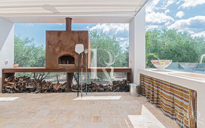 Villa Badessa Sleeps 6