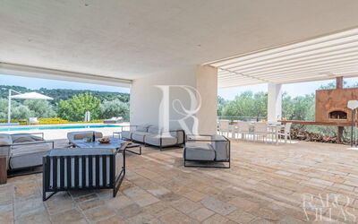 Villa Badessa Sleeps 6