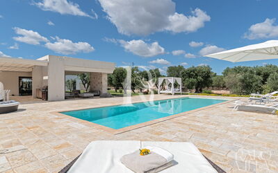 Villa Badessa Sleeps 6