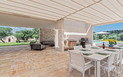 Villa Badessa Sleeps 6