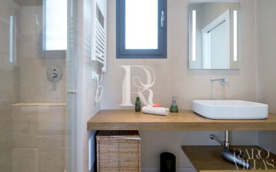 Villa Badessa Sleeps 6