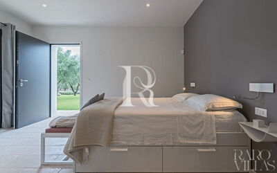 Villa Badessa Sleeps 6