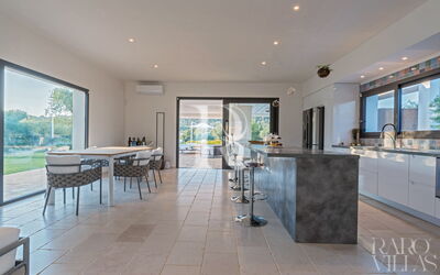 Villa Badessa Sleeps 6