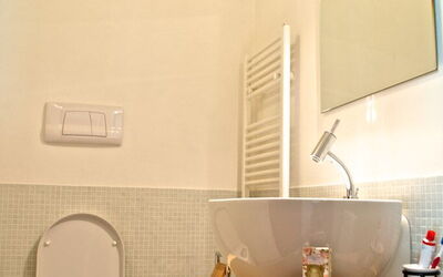 La Damigiana: Badkamer