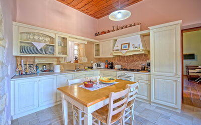 Villa Rodanthi: Dining Room, Kitchen