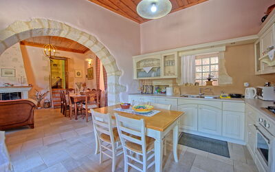 Villa Rodanthi: Dining Room, Kitchen