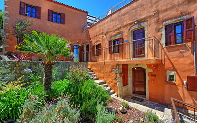 Villa Rodanthi: Building Exterior