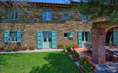 Villa Noceta: Outdoor