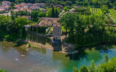 Santa Flora: Outdoor, Scenic View