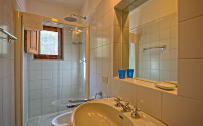 Casale Girifalco: Bathroom