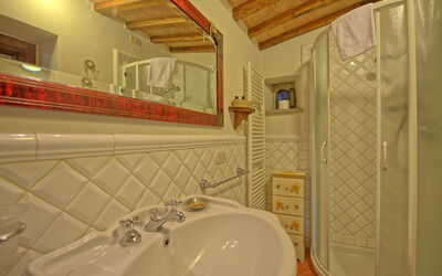 Casale Girifalco: Bathroom