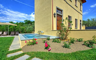 Casa Lionardo: all'aperto, Estate, Esterni, Giardino, Piscina