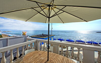 Casa Riva: Balcony / Terrace / Patio, Outdoor