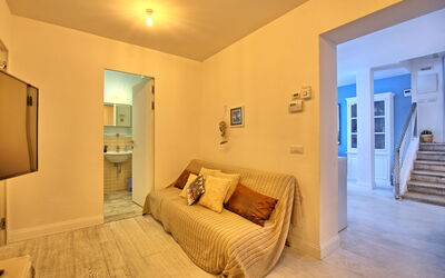 Casa Riva: Living Room